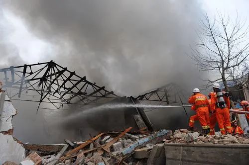 47388 2010江苏南京塑料四厂7·28丙烯管道泄漏爆燃事故