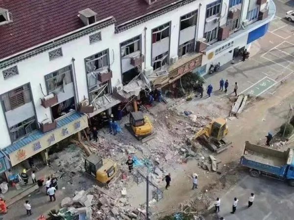 131963 2019无锡市锡山区鹅湖镇双乐小吃店“10·13”液化石油气爆炸事故